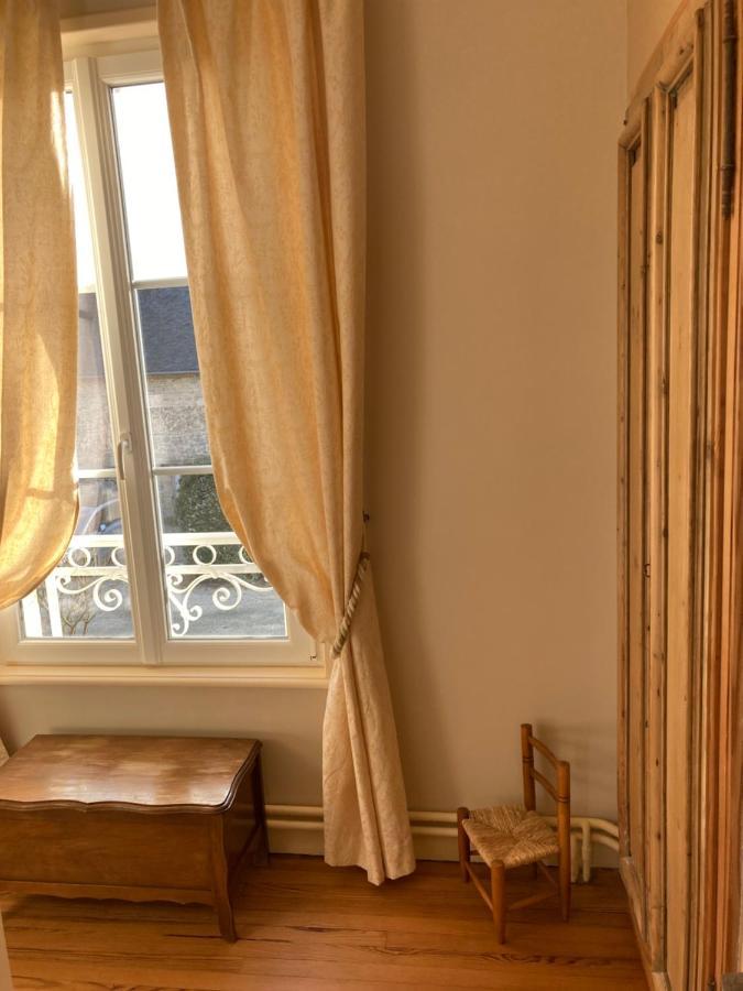 ויירוויל-סור-מר Les Chambres D'Omaha Beach Etablissement Avec Deux Chambres D'Hotes, Petit-Dejeuner Compris Fait-Maison Et Produits Locaux מראה חיצוני תמונה