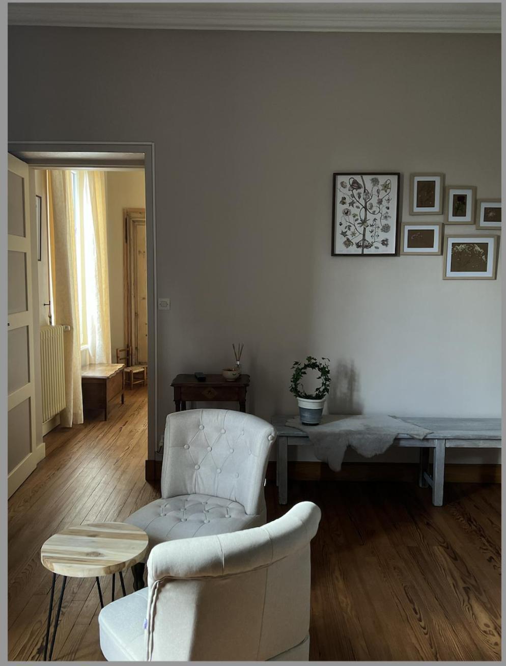 ויירוויל-סור-מר Les Chambres D'Omaha Beach Etablissement Avec Deux Chambres D'Hotes, Petit-Dejeuner Compris Fait-Maison Et Produits Locaux מראה חיצוני תמונה