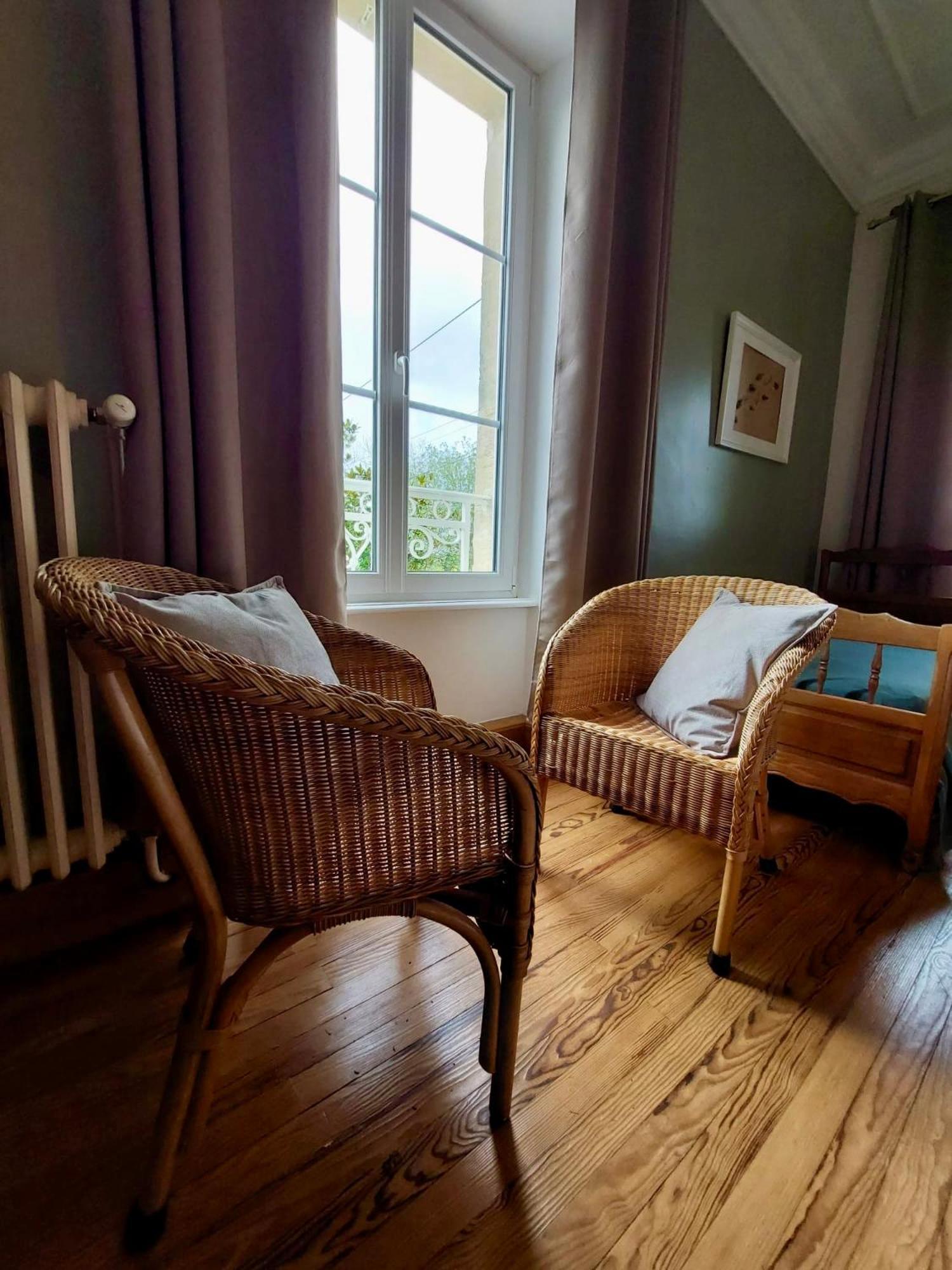 ויירוויל-סור-מר Les Chambres D'Omaha Beach Etablissement Avec Deux Chambres D'Hotes, Petit-Dejeuner Compris Fait-Maison Et Produits Locaux מראה חיצוני תמונה